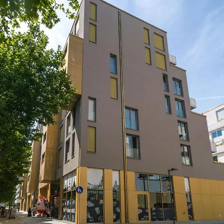 Limehome Wallstrasse - Digital Access 3* Dresden
